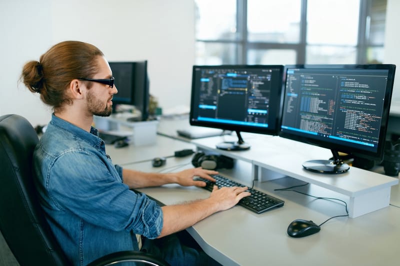 Pros & Cons of ELT vs. ETL